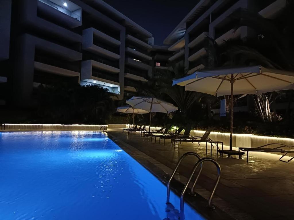 Parkside Boutique 3 Bbr Serviced Apartment - Ocean Blue - Near Airport カイロ エクステリア 写真