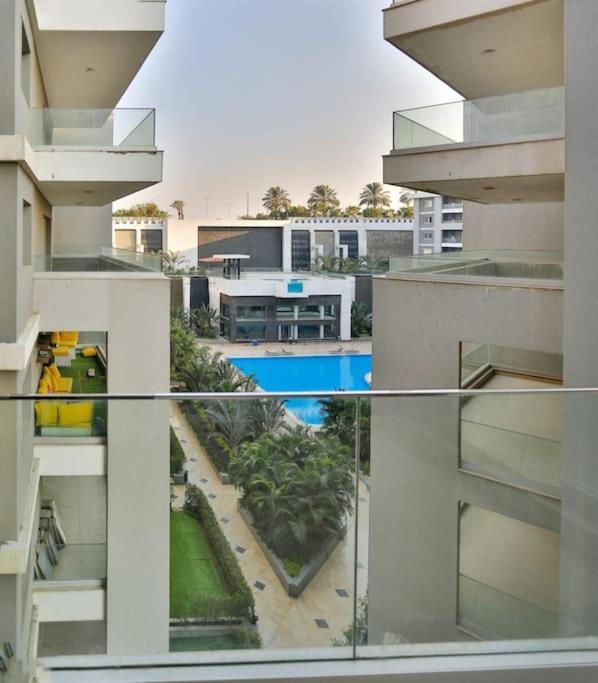 Parkside Boutique 3 Bbr Serviced Apartment - Ocean Blue - Near Airport カイロ エクステリア 写真