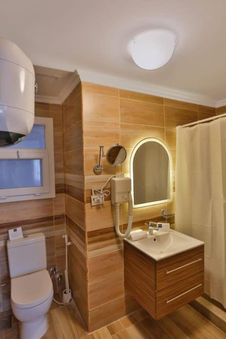 Parkside Boutique 3 Bbr Serviced Apartment - Ocean Blue - Near Airport カイロ エクステリア 写真